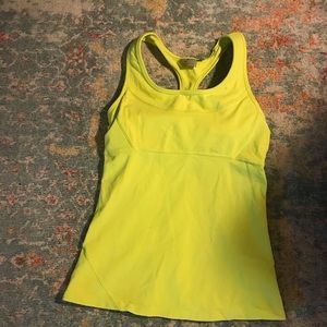 Athleta tank with shelf bra
